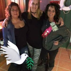 Meet your Posher, Leslie